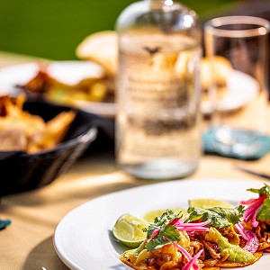 Alimentos y bebidas en Sierra Lago Resort Restaurante La Capilla