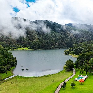 Días frescos en Sierra Lago