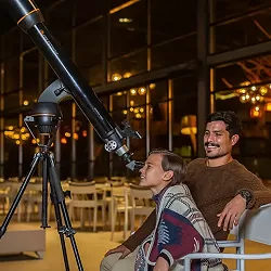 Una Noche con el Cosmos